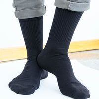 Sport black solid color socks
