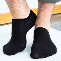 Basic black short nipples