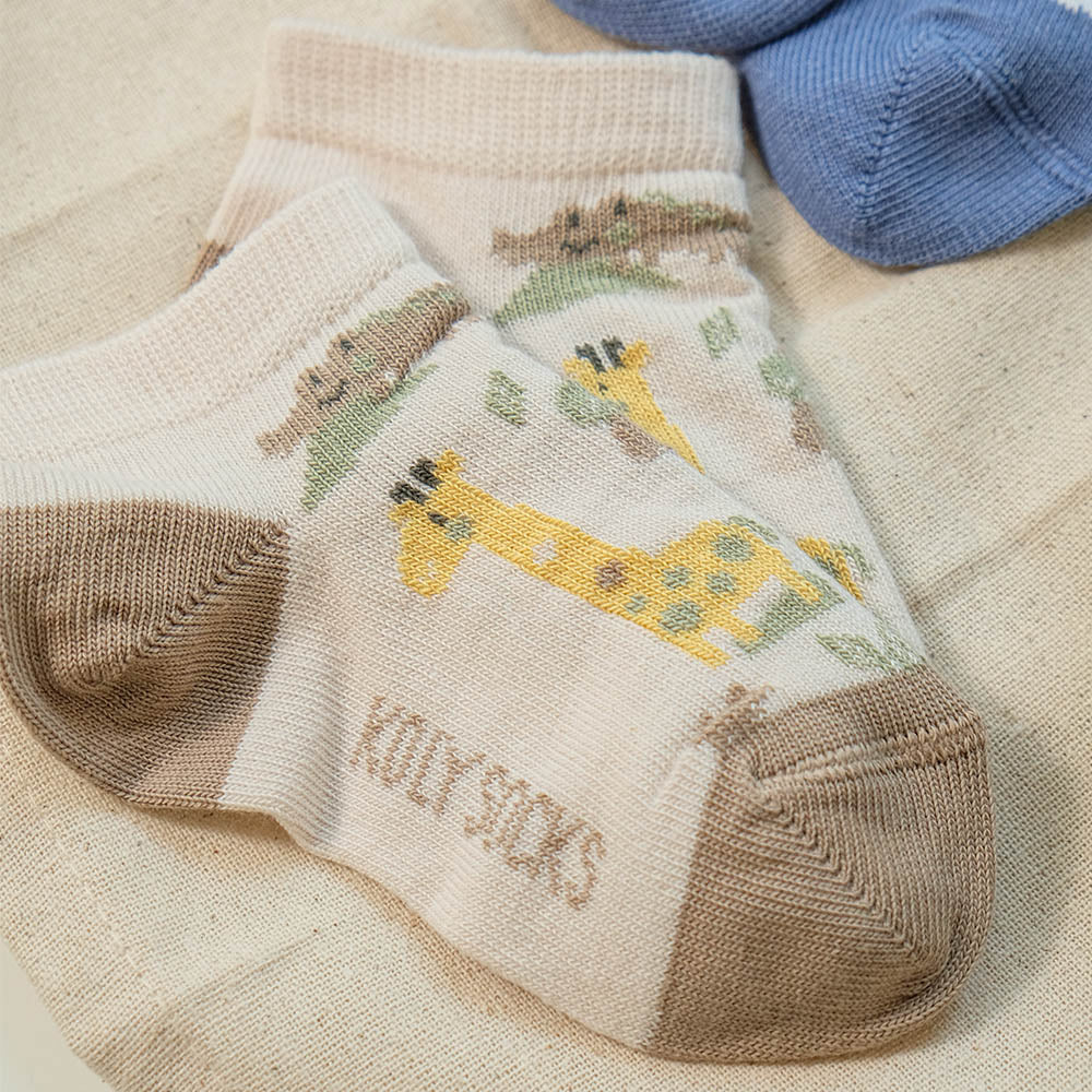 Giraffe and croco socks